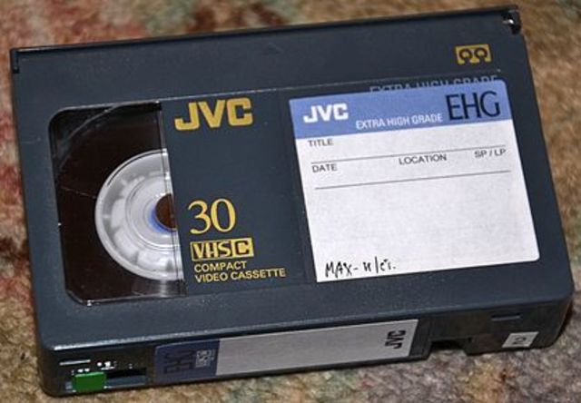 VHS CASSETTE