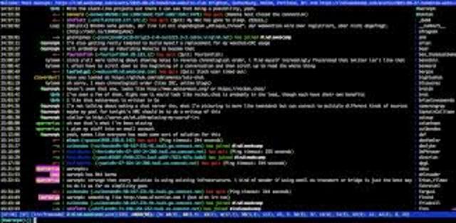 Jakko Oikarien cria o primeiro cana de chat IRC