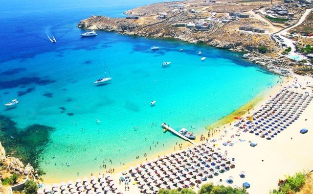Paradise beach (Mykonos).