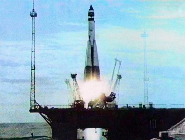 Launch of Luna 3
