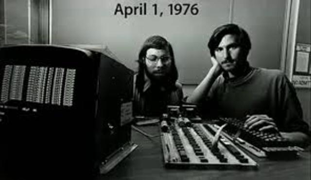 Steve Jobs Starts Apple