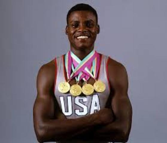 Carl Lewis gana su 9ª Medalla de Oro
