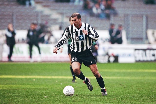 Nace Zinedine Zidane