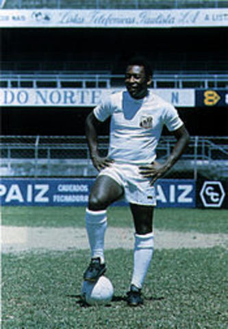 Nace Pelé