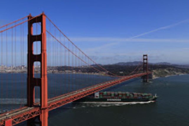 Construction of the Golden Gate Bridge Ends