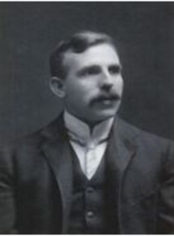 Ernest Rutherford (1871 -1937).