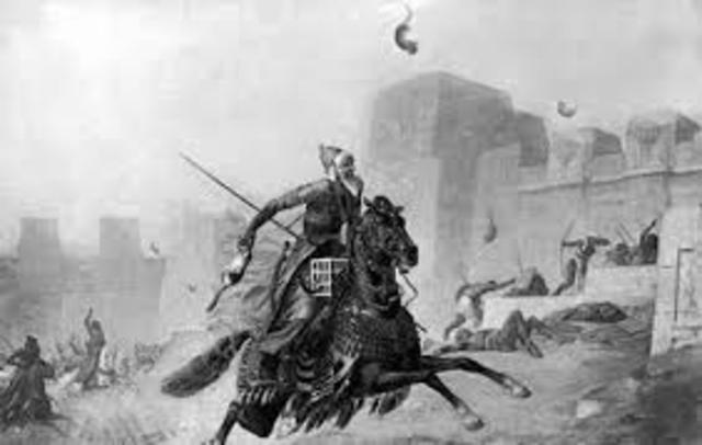 Cambises II es coronado