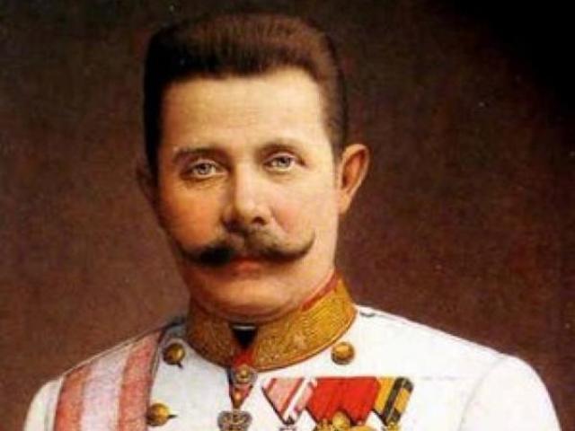 Asesinato al emperador  Francisco Fernando en Sarajevo.