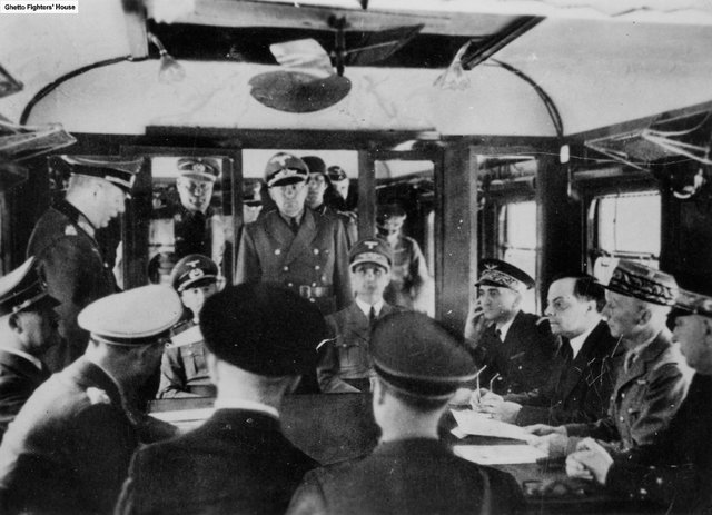 Francia firma el armisticio