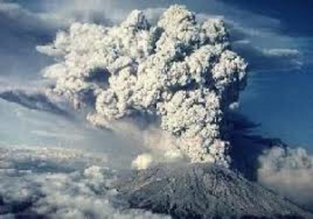 Mount Hudson erupts and is one of the biggest volcanic eruptions.
