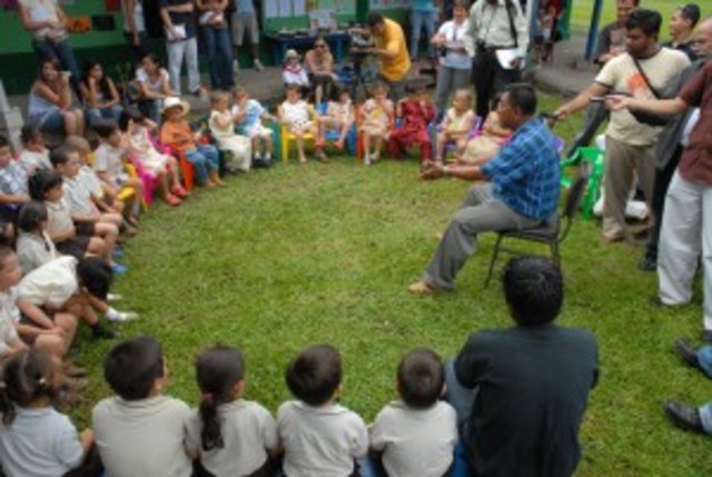 descentralizacion de  los sistemas de educación superior y media superior