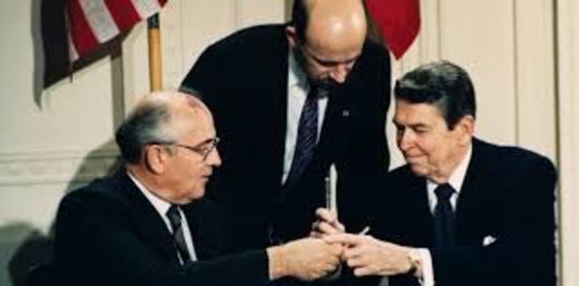 End of Cold War (1989)