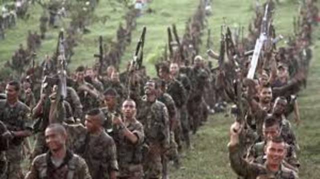 surgimiento de las CONVIVIR.