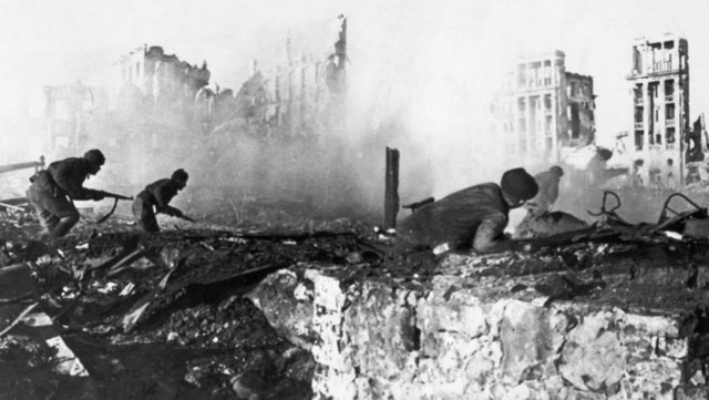 LAS TROPAS ALEMANAS LLEGAN A STALINGRADO. BATALLA DE STALINGRADO