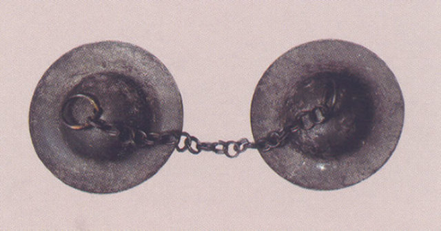 INSTRUMENTOS DE LA EDAD MEDIA ( Percusión )