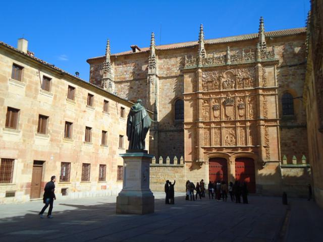 Aparecen Universidades