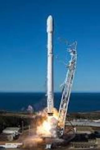 •	Space X Falcon 9