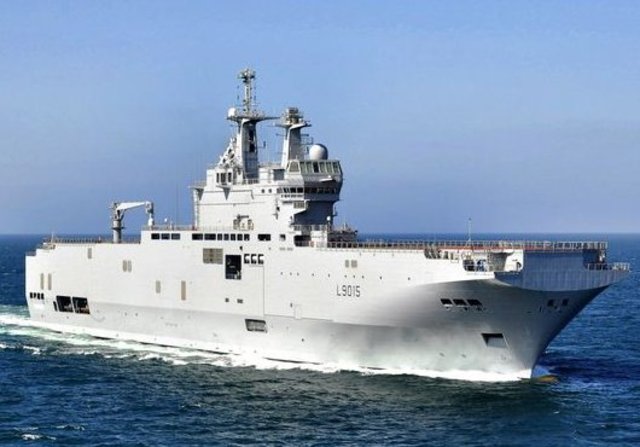 French Warships attack Haiphong