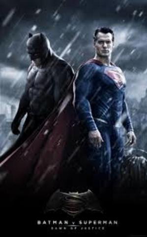 Batman v. Superman: Dawn of Justice, junto a Justice Leage