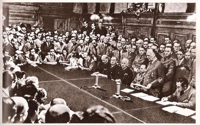 Los alemanes atacan la URSS; Finlandia se une a Alemania el 26 de junio