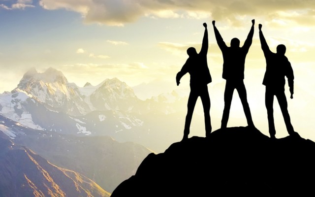 Reach 100,000 Followers