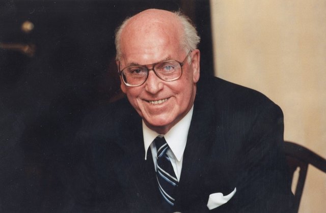 Lennart Georg Meri