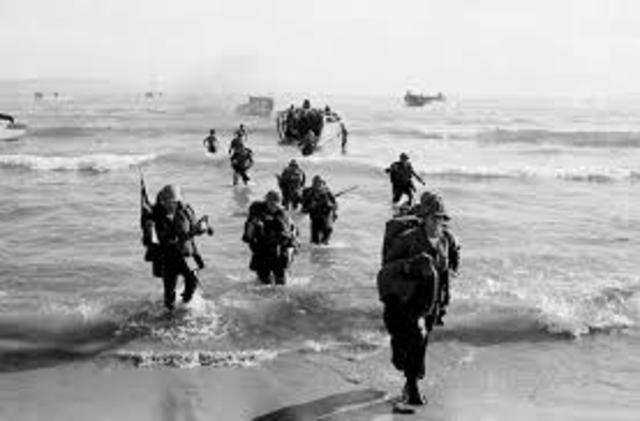 Marines wade ashore
