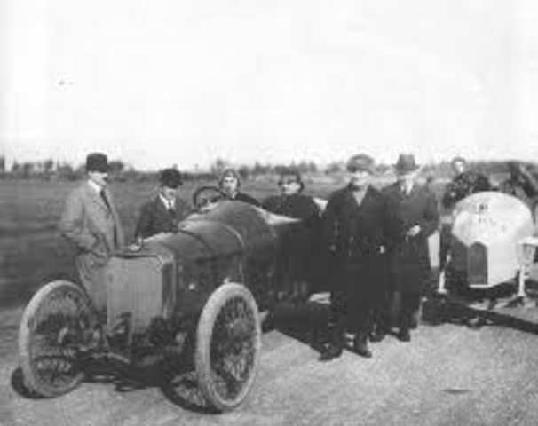 DECAÍDA DE LA ECONOMÍA