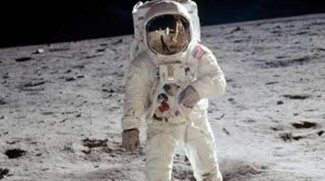 El hombre en la Luna