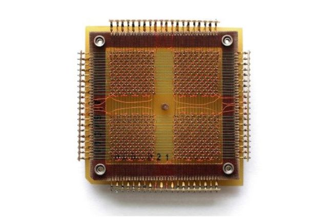 Surgimento da memória magnética