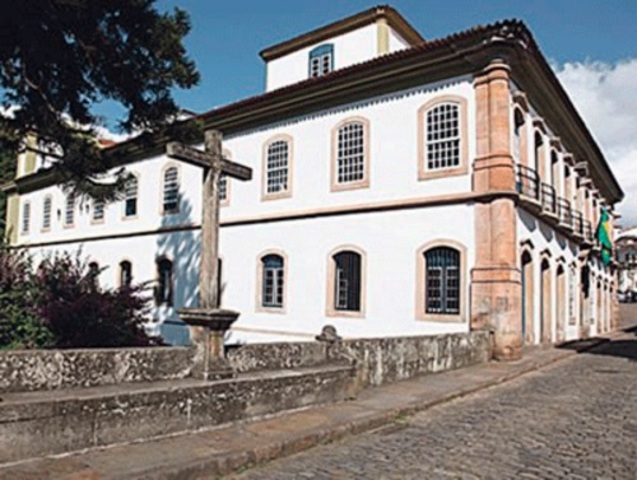 Criação das Casas de Fundição em Vila Rica