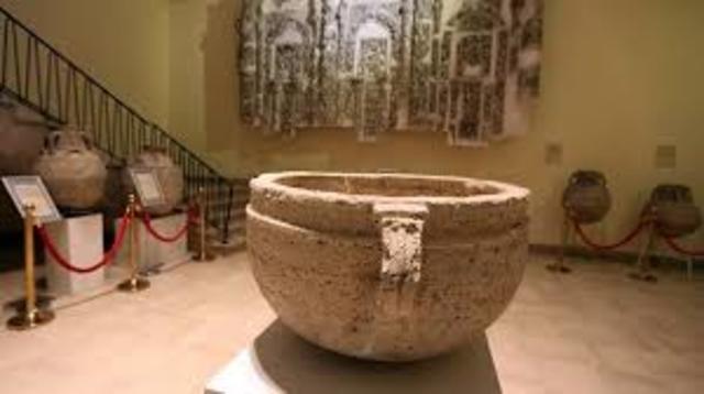 Ambito Cultural. Saqueo de mas de 5 mil piezas de alto valor en 13 museos de Irak