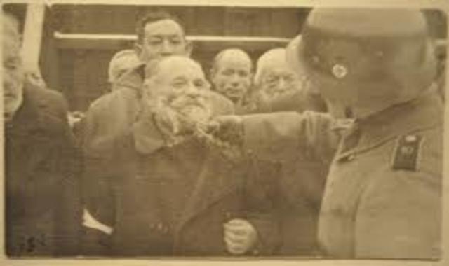 German Jews stripped of rights by Nuremberg race laws