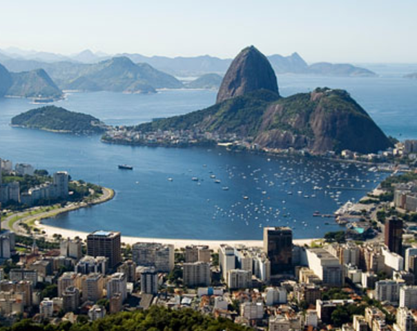 Magellan's Crew Circumnavigates the Earth