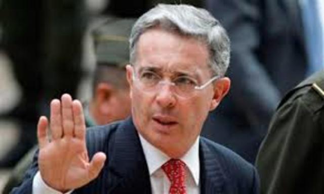 Presidencia Álvaro Uribe Vélez- Seguridad Democrática