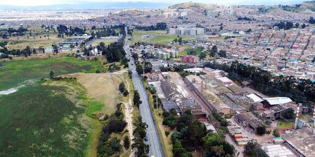 EN AGOSTO SE INICIARÍA AMPLIACIÓN DE LA TRONCAL CARACAS EN EL SUR- http://www.eltiempo.com/bogota/ampliacion-de-la-troncal-caracas-en-el-sur-de-bogota-comenzaria-en-agosto-2018-195844