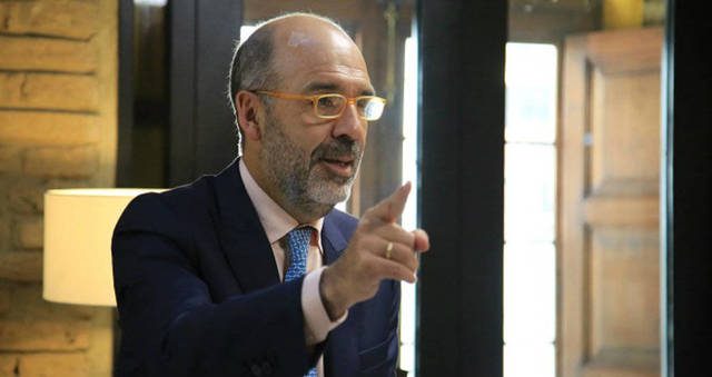 MINVIVIENDA ANUNCIA DESCUENTO EN FACTURAS A AFECTADOS POR BASURAS- http://www.dinero.com/pais/articulo/descuentos-a-afectados-por-crisis-de-basuras/255260