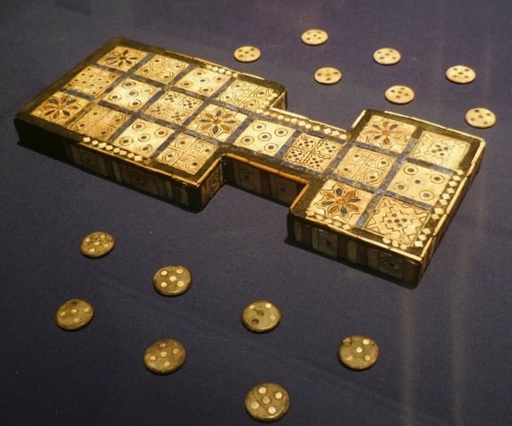 "Juego Real de Ur" o "Juego de la Vida".