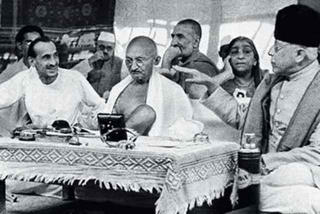 Gandhi's Return to India