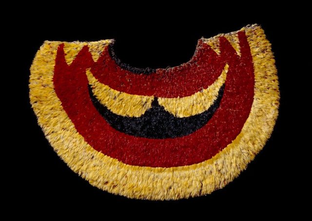 'Ahu 'ula (feather cape). Hawaiian. Late 18th century C.E. Feathers and fiber.