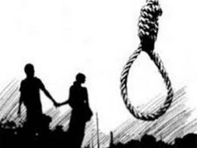 Lady Macbeth kills herself