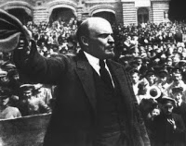 Regreso de Lenin a Rusia.