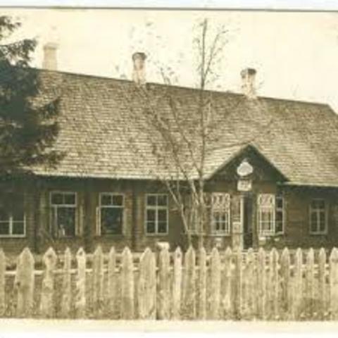 Leelo Tungal lõpetab Ruila kooli