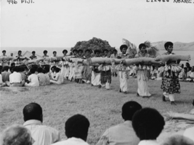 Presentation of Fijian mats and tapa cloths to Queen Elizabeth II