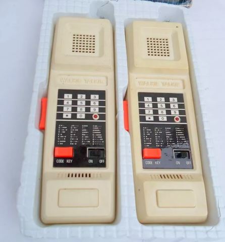 La emoción de jugar con Walkie Talkie