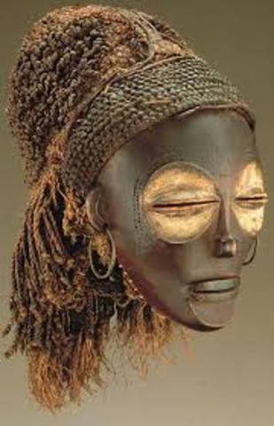 The Female (Pwo) Mask