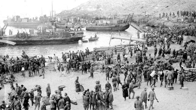 DESEMBARCO ALIADO EN EL TERRITORIO FRANCÉS DEL NORTE DE ÁFRICA.