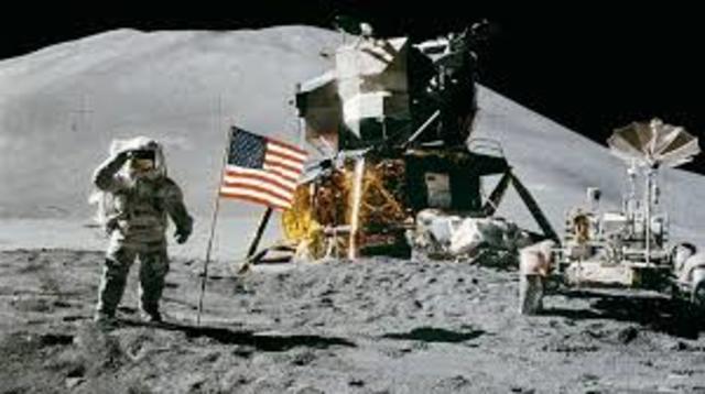 american astronauts land on moon