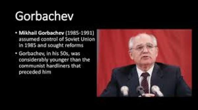 mikhail gorbachev assumes control in soviet union