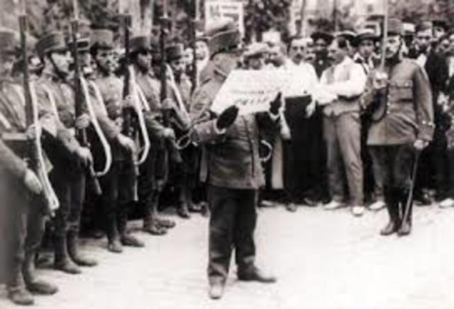 Triple crisis. Huelga general. Juntas militares. Asamblea parlamentaria.